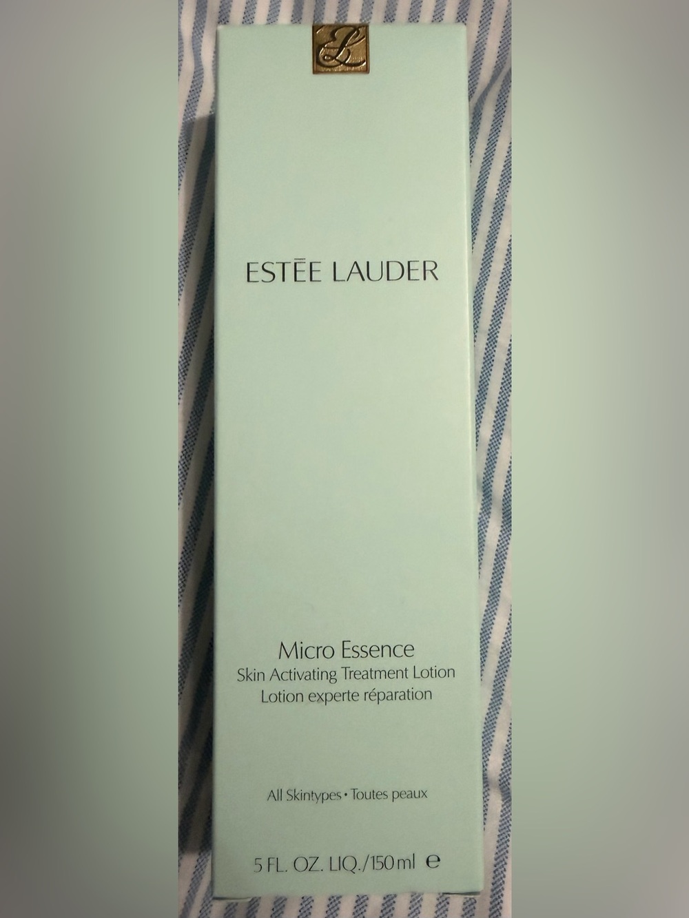 Estee Lauder Micro Essence Toner in Light Mint Green